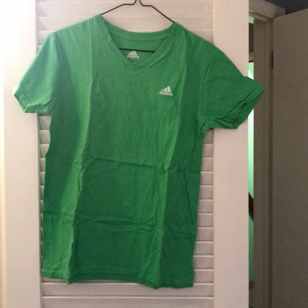 Tee shirt